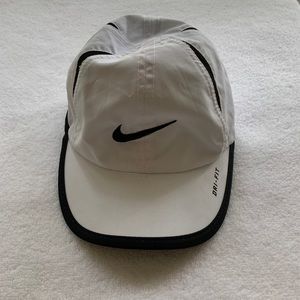 Nike Infant Featherlight Dri-Fit Hat